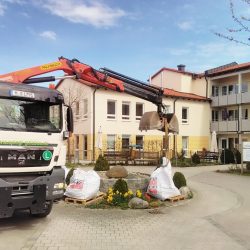 LKW beim Springbrunnenbau